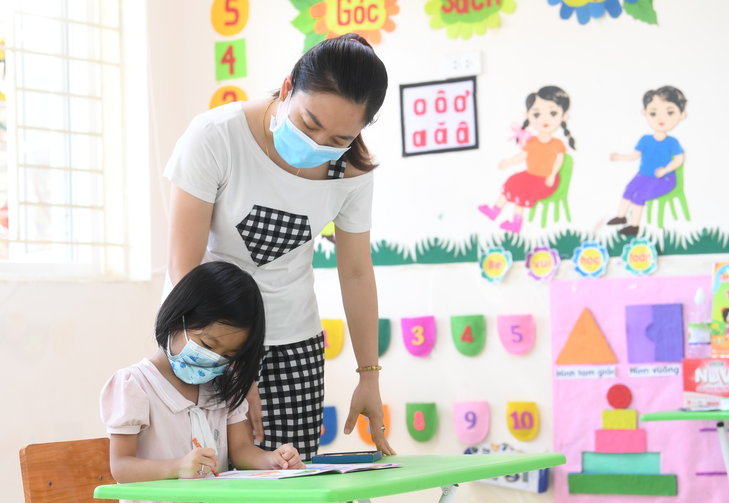 Nhật ký phóng viên: Khi điểm cách ly trở thành ngôi nhà thứ 2